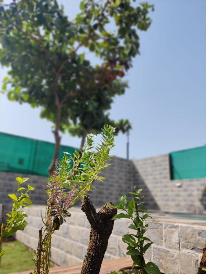 Rose Villa Lonavala Eksteriør billede